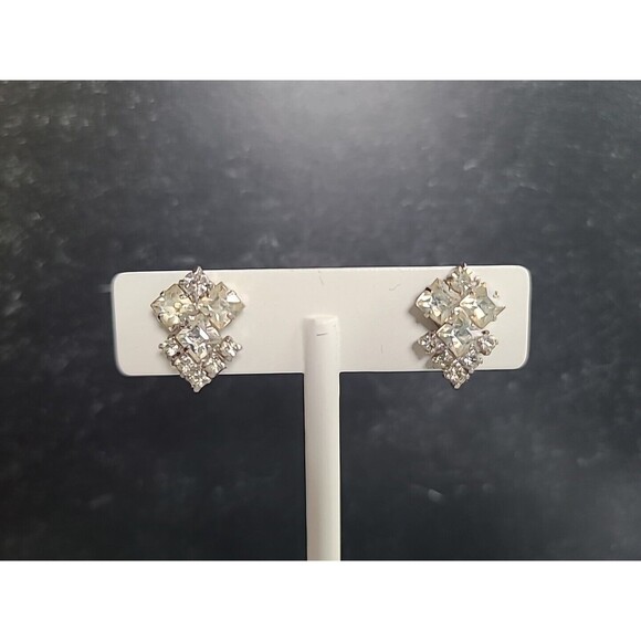 Clear Rhinestone Screwback Earrings Vintage - Picture 4 of 10